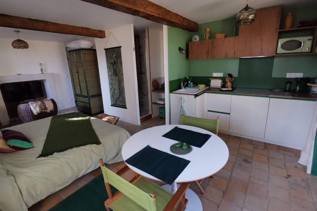 Amalouyse Studio De Charme Au Coeur Des Chateaux De Loire Montlouis-sur-Loire Eksteriør bilde