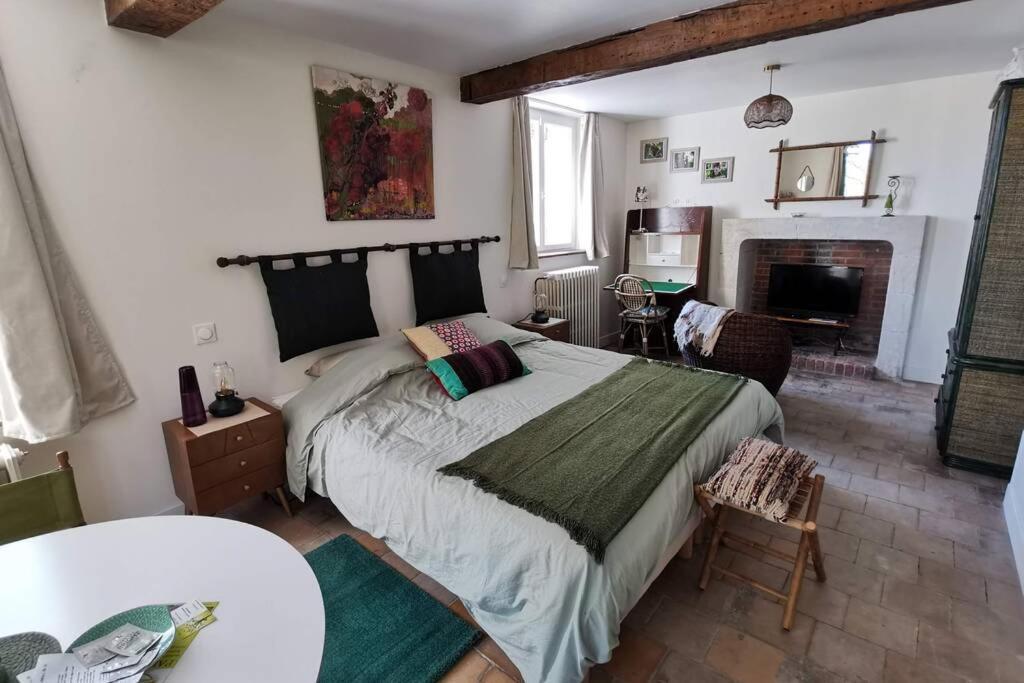 Amalouyse Studio De Charme Au Coeur Des Chateaux De Loire Montlouis-sur-Loire Eksteriør bilde