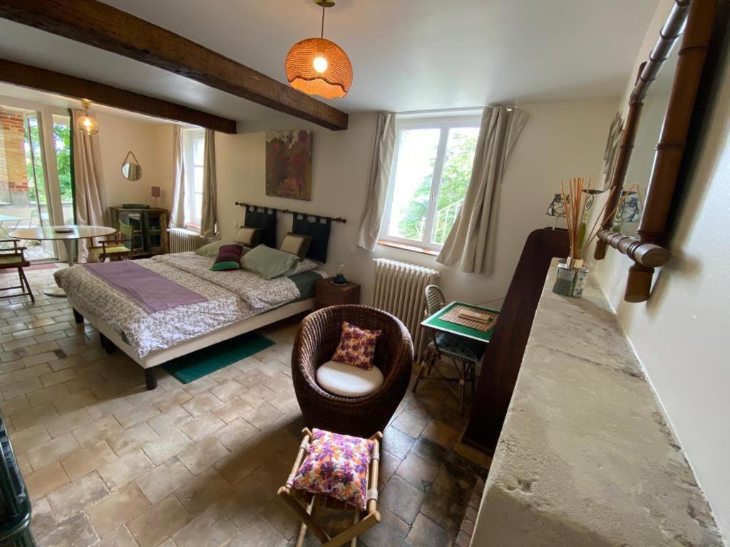 Amalouyse Studio De Charme Au Coeur Des Chateaux De Loire Montlouis-sur-Loire Eksteriør bilde